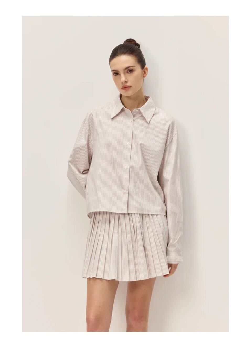 ELODIE The Label Danika Striped Cropped Button Down Shirt Size XS Minimalist